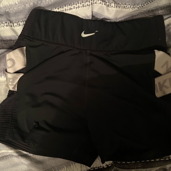 Nike workout set - Picture 6 of 6